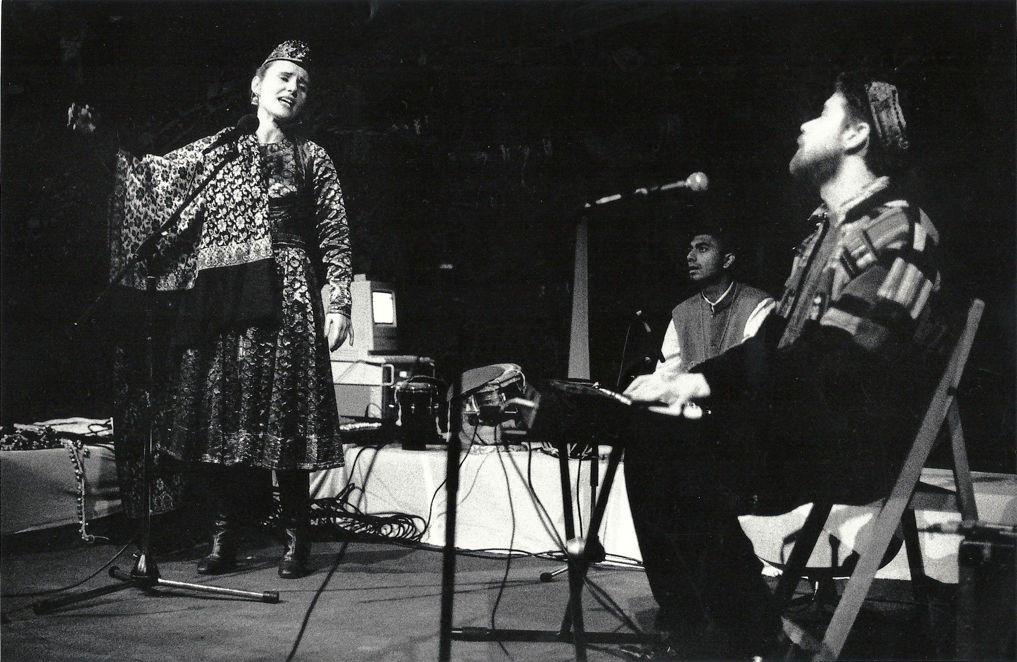 Linda performing with Talvin and Chris